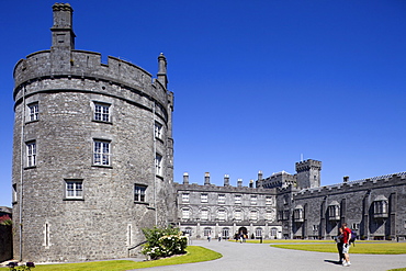 Kilkenny Castle, County Kilkenny, Leinster, Republic of Ireland, Europe