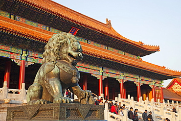 Bronze lion statue in front of the Gate of Supreme Harmony, Palace Museum, Forbidden City, Beijing, China, Asia