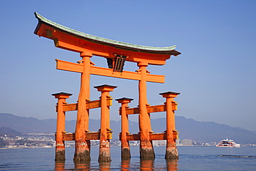 Torii Gate, Itsukushima Shrine, UNESCO World Heritage Site, Miyajima Island, Japan, Asia