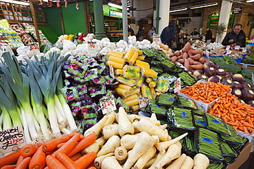 Vegetable stall, Borough Market, Southwark, London, England, United Kingdom, Europe