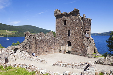 Urquhart Castle, Loch Ness, Highlands, Scotland, United Kingdom, Europe