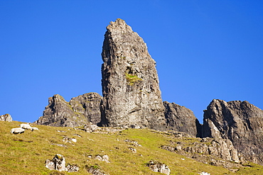 Old Man of Storr mountain, Trotternish Peninsula, Isle of Skye, Inner Hebrides, Scotland, United Kingdom, Europe