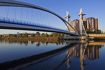 Manchester Ship Canal and Millennium Bridge, Salford Quays, Greater Manchester, England, United Kingdom, Europe