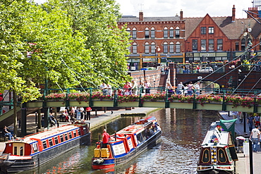 Worcester and Birmingham Canal, Birmingham, West Midlands, England, United Kingdom, Europe