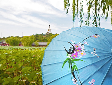 The Bai Ta, White Buddhist Stupa, on Qionghua Island in BeiHai Park, Beijing, China, Asia