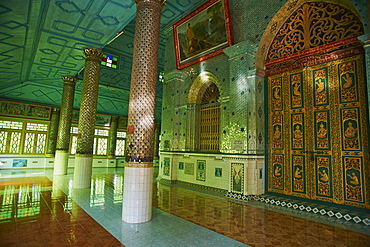 Mahamuni Paya temple and monastery, Mawlamyine (Moulmein), Mon State, Myanmar (Burma), Asia