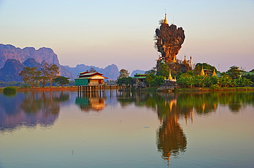 Kyauk Kalap Monastery, Hpa-An, Karen State, Myanmar (Burma), Asia