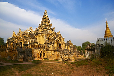 Maha Aungmye Bonzan monastery (Kyuang Ok) (Royal Monastery), dating from the Ava period, in the old capital of Inwa, Mandalay, Myanmar (Burma), Asia