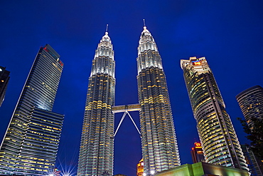 Petronas Towers, KLCC (Kuala Lumpur City Center), Kuala Lumpur, Malaysia, Southeast Asia, Asia