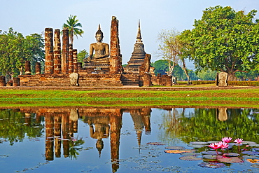 Wat Mahatat, Sukhothai Historical Park, UNESCO World Heritage Site, Sukhothai, Thailand, Southeast Asia, Asia