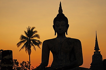 Wat Mahatat, Sukhothai Historical Park, UNESCO World Heritage Site, Sukhothai, Thailand, Southeast Asia, Asia