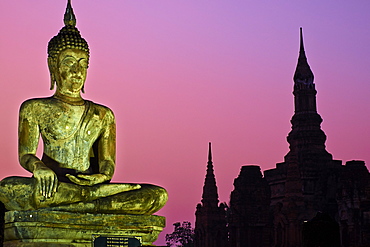 Wat Mahatat, Sukhothai Historical Park, UNESCO World Heritage Site, Sukhothai, Thailand, Southeast Asia, Asia