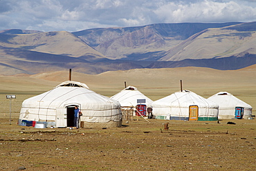 Nomad Kazakh family and yurts, Region of Bayan Ulgii, Mongolia, Central Asia, Asia