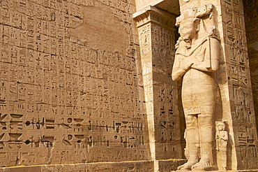 Medinet Habou temple, West Bank of the River Nile, Thebes, UNESCO World Heritage Site, Egypt, North Africa, Africa