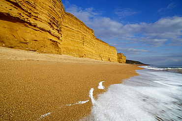 A beautiful winter afternoon at Burton Bradstock, Jurassic Coast, UNESCO World Heritage Site, Dorset, England, United Kingdom, Europe