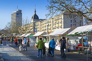 Interlaken Christmas Market, Jungfrau region, Bernese Oberland, Swiss Alps, Switzerland, Europe