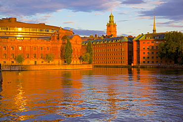 Helgeandsholmen at sunset, Gamla Stan, Stockholm, Sweden, Scandinavia, Europe