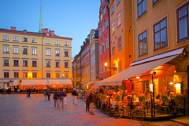 Stortorget Square cafes at dusk, Gamla Stan, Stockholm, Sweden, Scandinavia, Europe