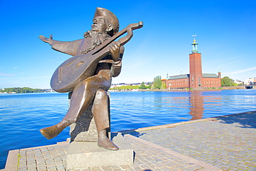 The City Hall and Evert Taube statue, Kungsholmen, Stockholm, Sweden, Scandinavia, Europe