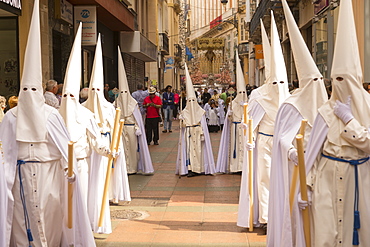 Locals taking part in the Resurrection Parade on Easter Sunday, Malaga, Costa del Sol, Andalusia, Spain, Europe