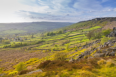 View from Baslow Edge towards Curbar Edge and Calver Village, Derbyshire Dales, Derbyshire, England, United Kingdom, Europe