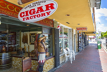 Cigar shop on 8th Street in Little Havana, Miami, Florida, United States of America, North America