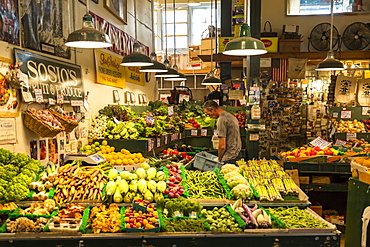 Grocery stall in Farmers Market, Pike Place Market, Belltown District, Seattle, Washington State, United States of America, North America