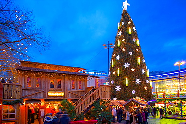 Christmas Market and the Biggest Christmas Tree in the World, Hansaplatz, Dortmund, North Rhine-Westphalia, Germany, Europe