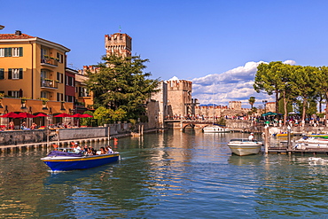 View of Scaliger Castle, Sirmione on Lake Garda, Lombardy, Italian Lakes, Italy, Europe