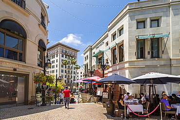 View of shops on Rodeo Drive and Beverley Wilshire Hotel, Beverly Hills, Los Angeles, California, United States of America, North America