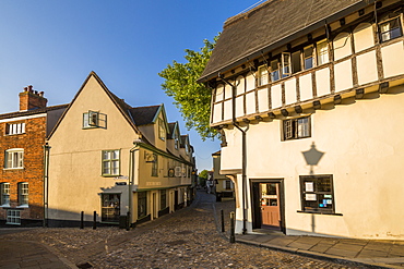 View of Elm Hill cobbled street and architecture, Norwich, Norfolk, England, United Kingdom, Europe