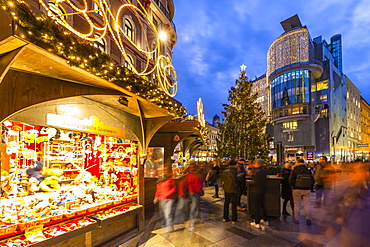 View of Stephanplatz Christmas Market at dusk, Vienna, Austria, Europe