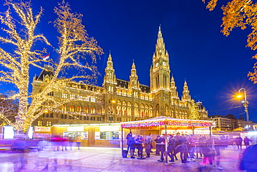 Rathaus and Christmas Market at night in Rathausplatz, Vienna, Austria, Europe