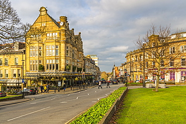 View of Parliament Street at Christmas, Harrogate, North Yorkshire, England, United Kingdom, Europe