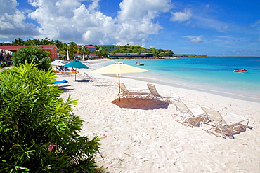 Beach and sunshades, Long Bay, Antigua, Leeward Islands, West Indies, Caribbean, Central America