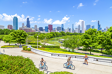 View of Chicago skyline from Shed Aquarium, Chicago, Illinois, United States of America, North America