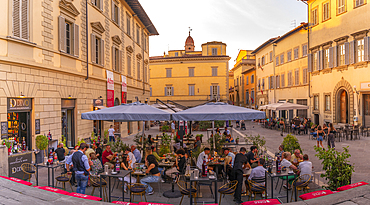 View of restaurant in Piazza San Francesco, Arezzo, Province of Arezzo, Tuscany, Italy, Europe