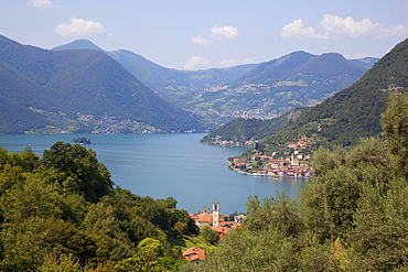 View of Lake Iseo near Sulzano, Lombardy, Italian Lakes, Italy, Europe