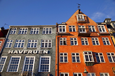 Colourful architecture, Nyhavn, Copenhagen, Denmark, Scandinavia, Europe