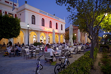 Restaurants at dusk, Solomos Square, Zakynthos Town, Zakynthos, Ionian Islands, Greek Islands, Greece, Europe