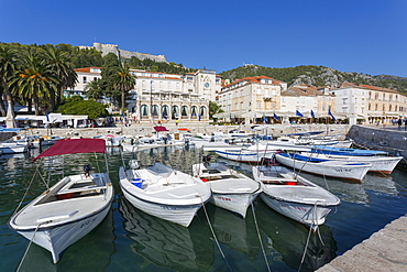 Hvar Harbour, Hvar Island, Dalmatia, Croatia, Europe