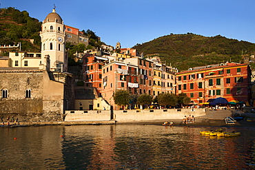 The Harbour at sunset in Vernazza, Cinque Terre, UNESCO World Heritage Site, Liguria, Italy, Mediterranean, Europe