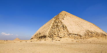 The Bent and Red pyramids of Dahshur, UNESCO World Heritage Site, Egypt, North Africa, Africa