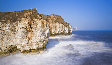 Pounding waves as the tide turns at Flamborough cliffs, East Yorkshire, Yorkshire, England, United Kingdom, Europe