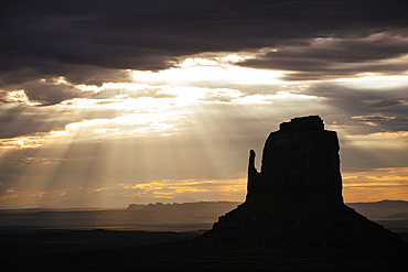 Monument Valley Navajo Tribal Park at dawn, Utah, United States of America, North America