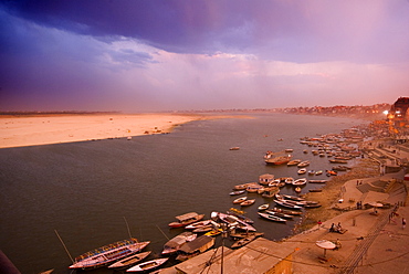 Man Mandir Ghat, Varanasi, Uttar Pradesh, India, Asia