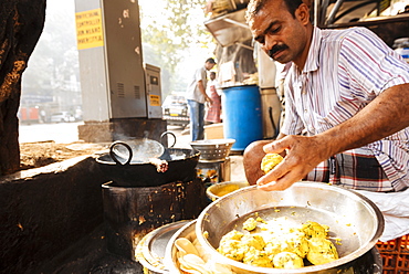 Street food stall, Mumbai, India, South Asia