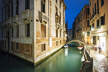 Canal at night, San Marco, Venice, UNESCO World Heritage Site, Veneto Province, Italy, Europe