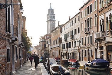 Canal, Dorsoduro, Venice, UNESCO World Heritage Site, Veneto Province, Italy, Europe