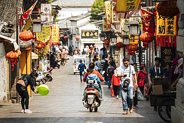 Street scene, Jianshui, Yunnan Province, China, Asia